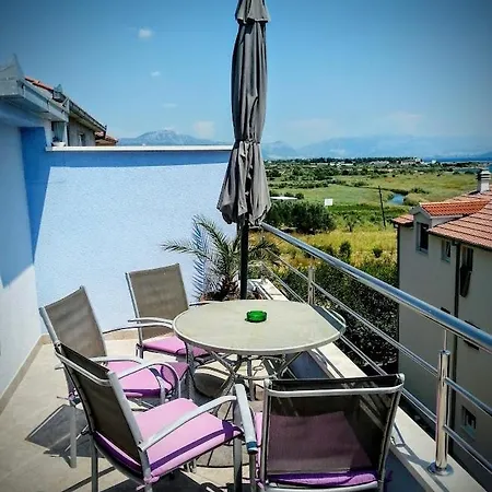 Apartman Pantan Apartament *