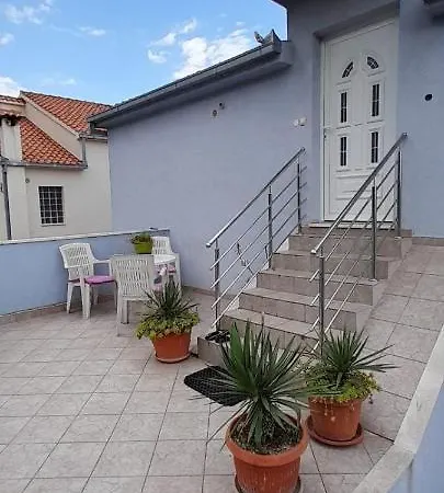 Apartman Pantan Apartament *