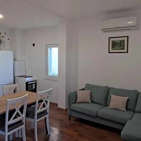 Apartament Apartman Pantan