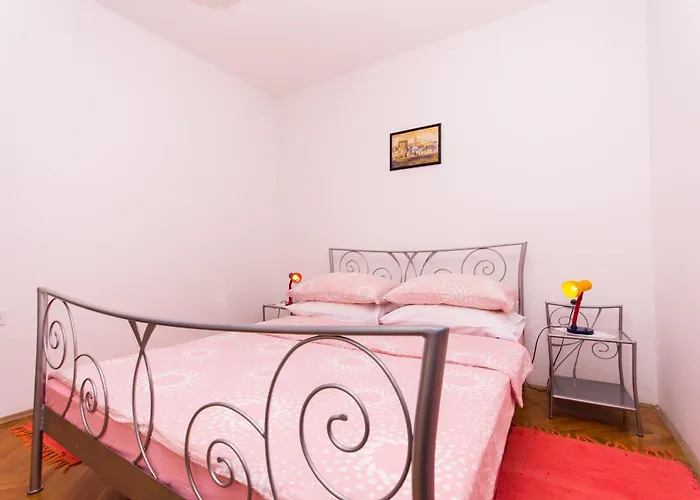 Pantan Apartment *