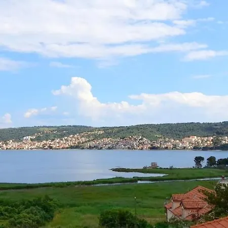 شقة Pantan تروغير